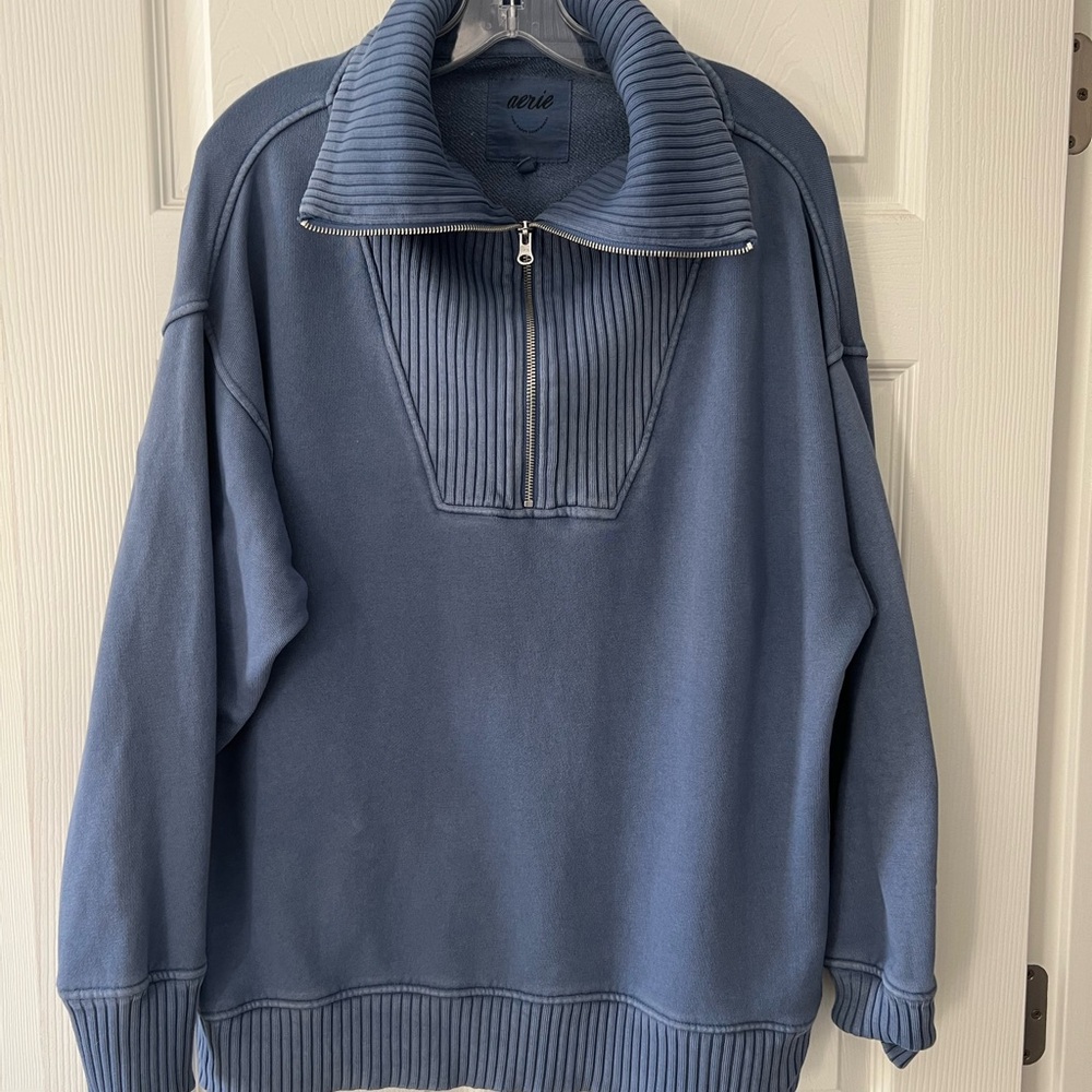 Aerie sweater size s